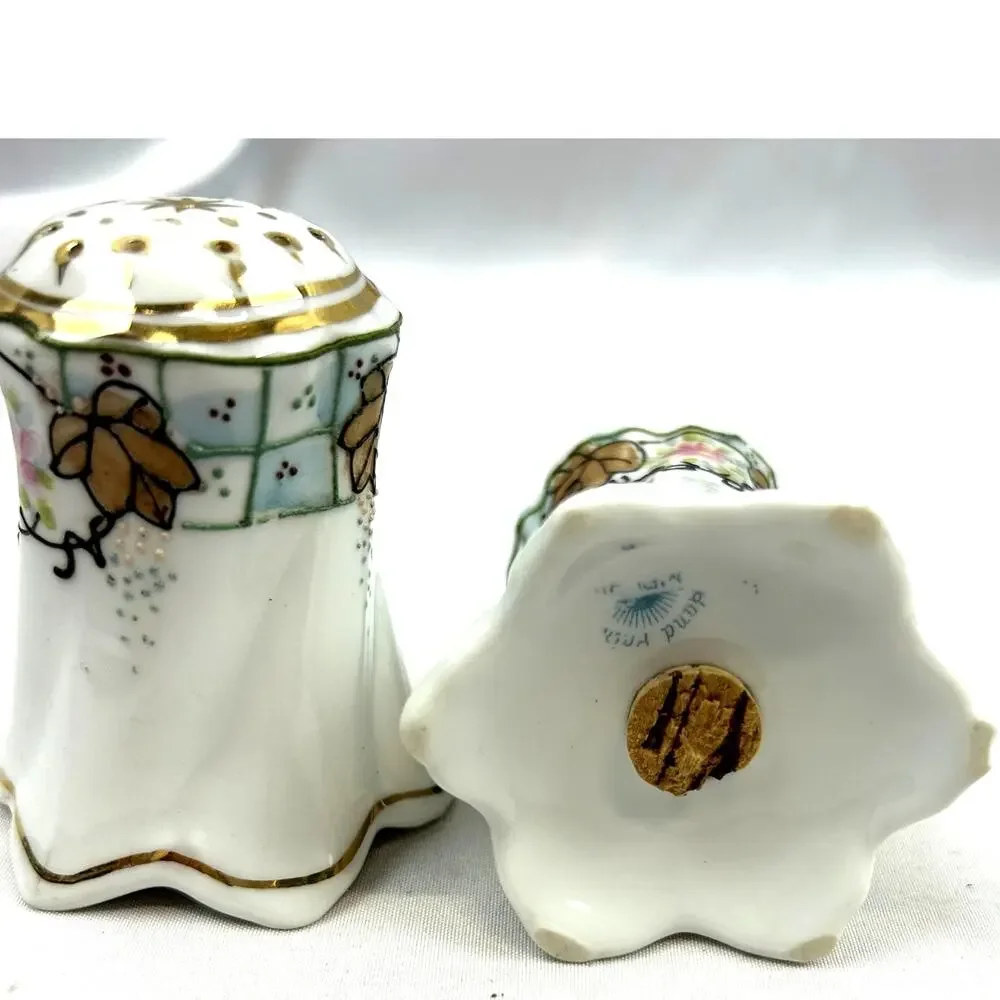 SKU2715 Vintage Royal Sealy Salt & Pepper Shakers Japan Fruit Porcelain 3.5